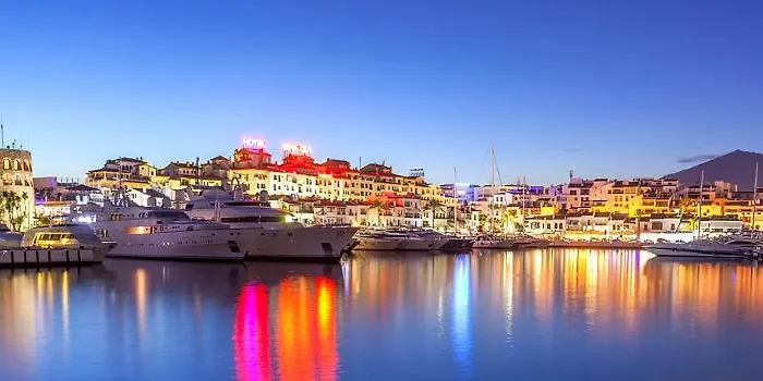 218 Puerto Banus Front Line 270 Meters Apartamento Marbella