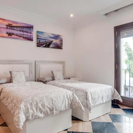 218 Puerto Banus Front Line 270 Meters Appartement *