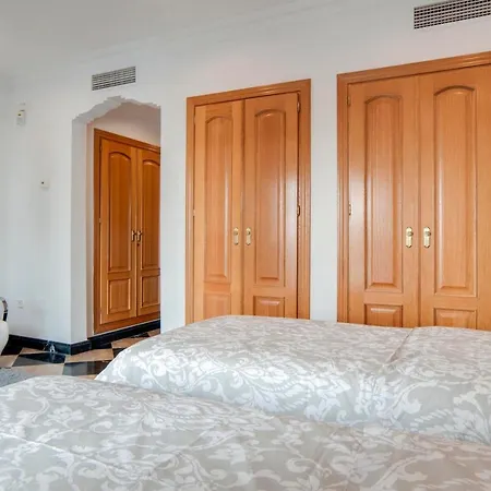 218 Puerto Banus Front Line 270 Meters * Marbellac